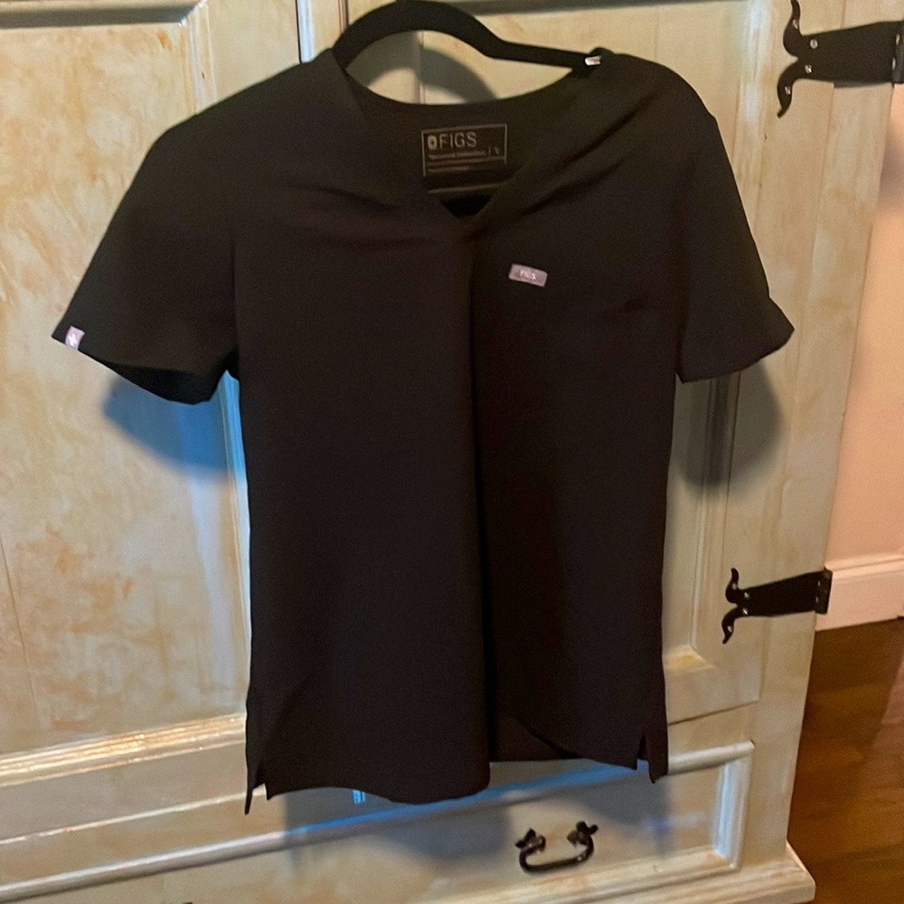 Black s rub top
